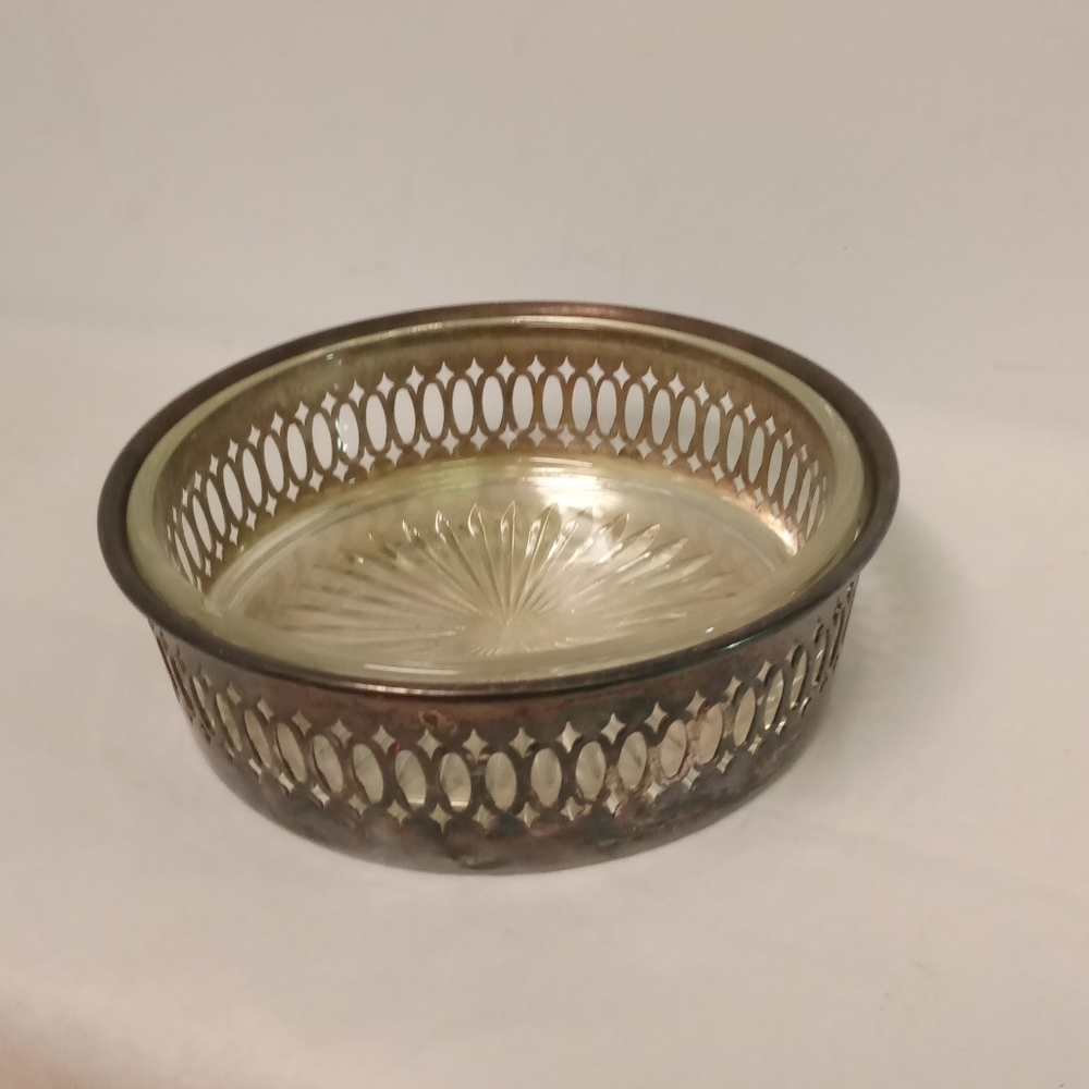Rare Vintage Crystal Glass Wine Bottle Coaster with Silver Cut out tray